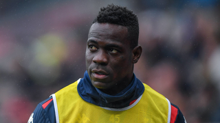 Giro al fichaje de Balotelli