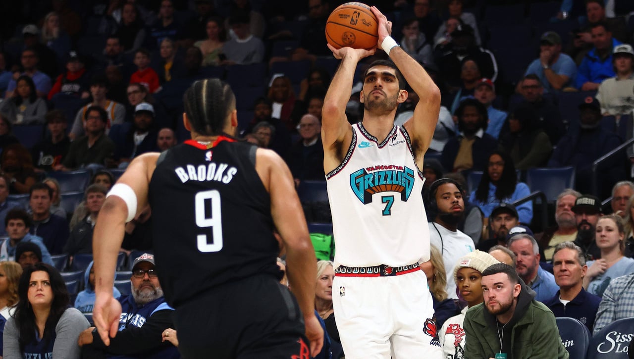 Santi Aldama encuentra su rol y Lebron James puede solo