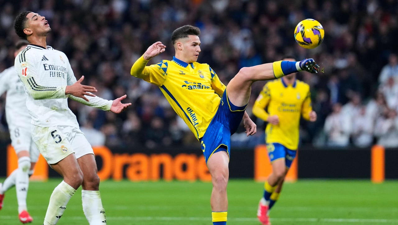 Pendiente de Mika Mármol, con o sin Natan