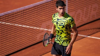 Alcaraz no da tregua a Bautista y sigue intratable en el Conde de Godó