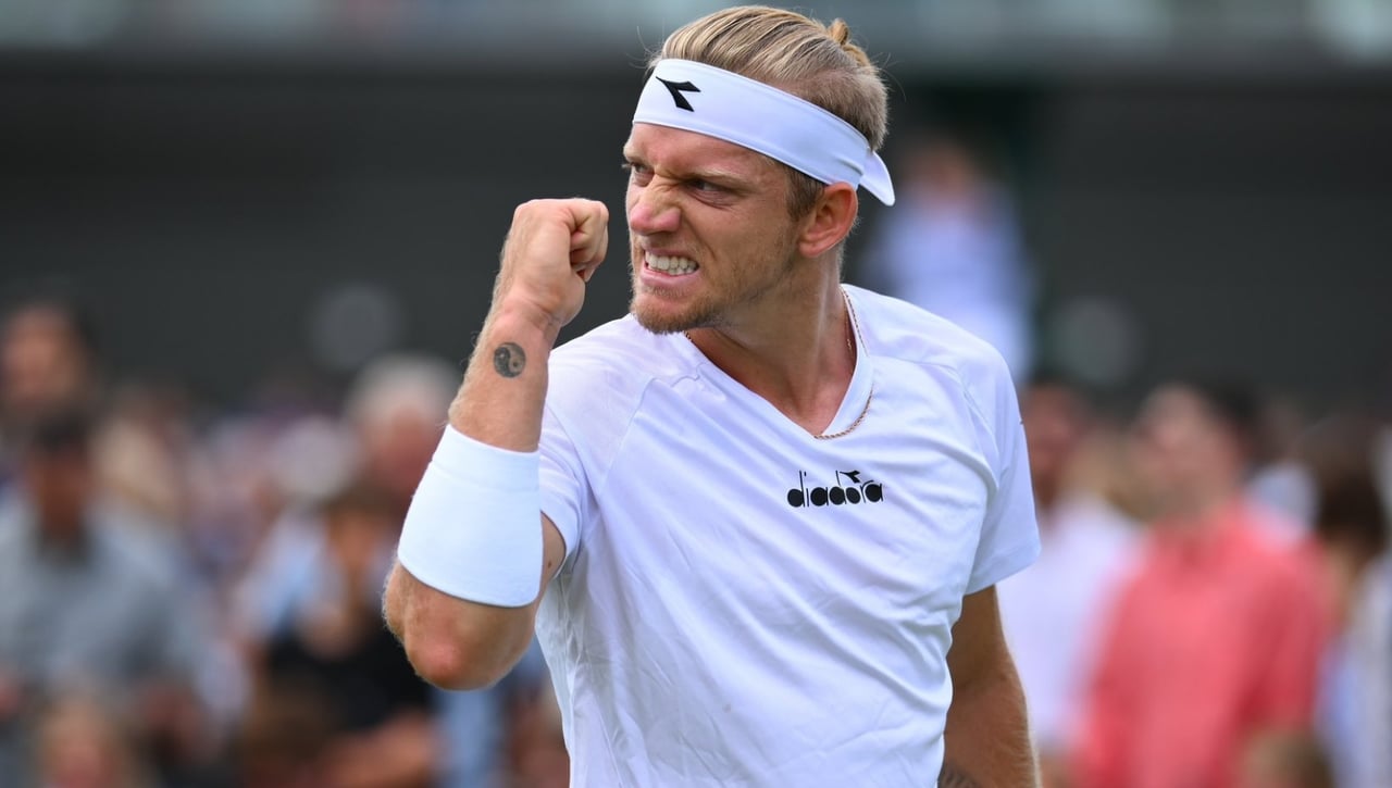 Davidovich la rompe en Wimbledon