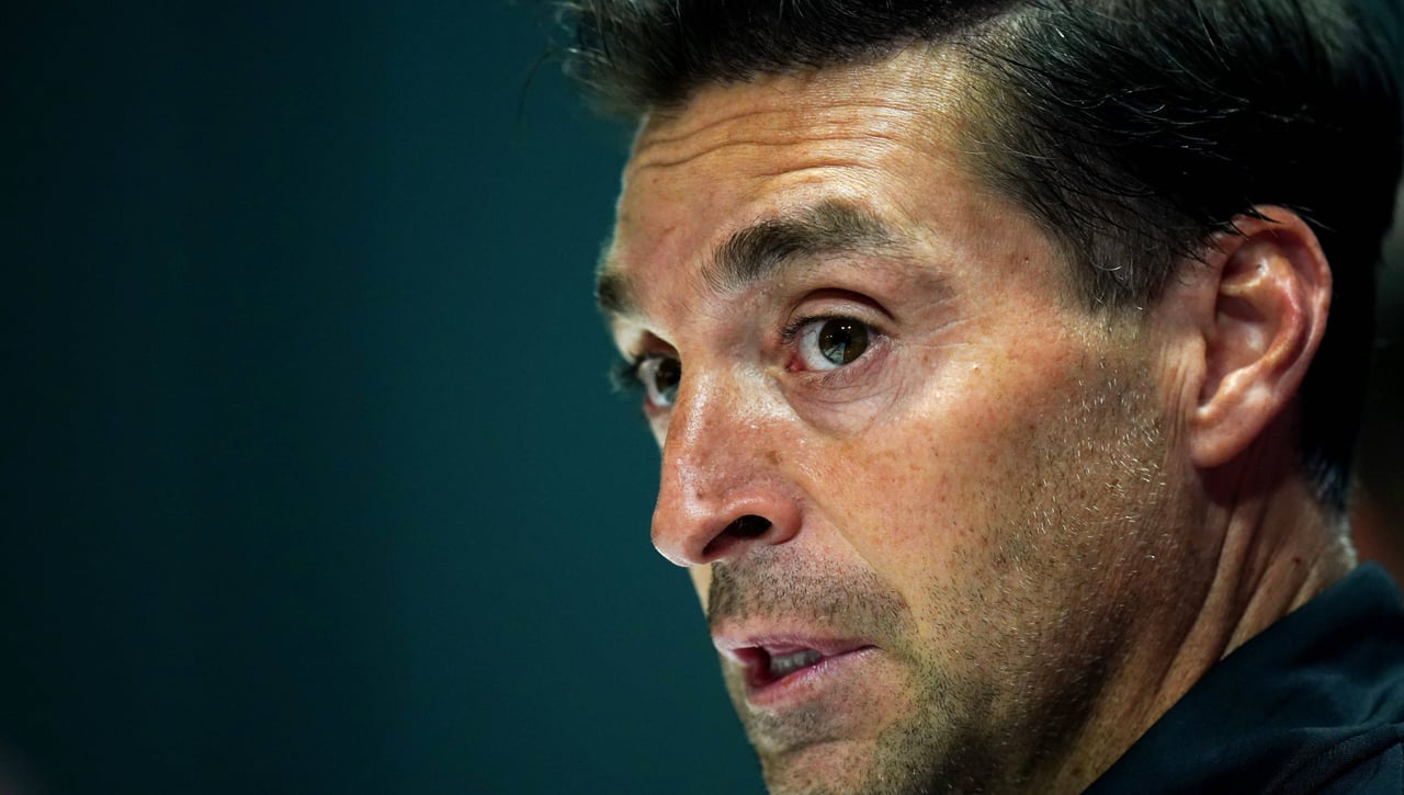 Diego Alonso tiene claro "el foco", pero habla del mercado, de su futuro y del derbi