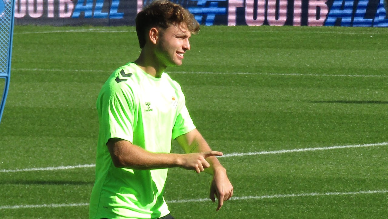 La hora de Ángel Ortiz: una alternativa a Bellerín que emana desde el corazón de Heliópolis