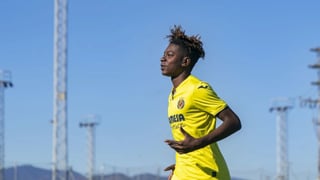 El canterano del Villarreal que no pierde de vista el Athletic Club y que maravilla con la Selección española en el Mundial sub 17