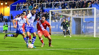 1-1: Un golazo de Isra para despertar a tiempo