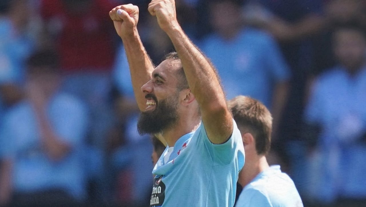 El Celta admite que Iker Losada "encaja" y Borja Iglesias tiene información privilegiada