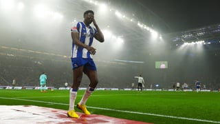 Samu Aghehowa, delantero del Oporto y la selección española, hundido tras confirmarse su grave lesión: "Estoy devastado, sin palabras"