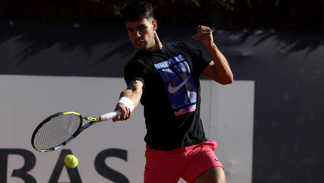 Alcaraz - Zeppieri: horario, canal y dónde ver hoy en TV y online el partido de Carlos Alcaraz de Roland Garros 2025
