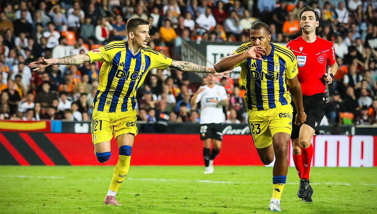 Valencia 1-2 Oviedo: El Oviedo fulmina al Valencia en dos minutos