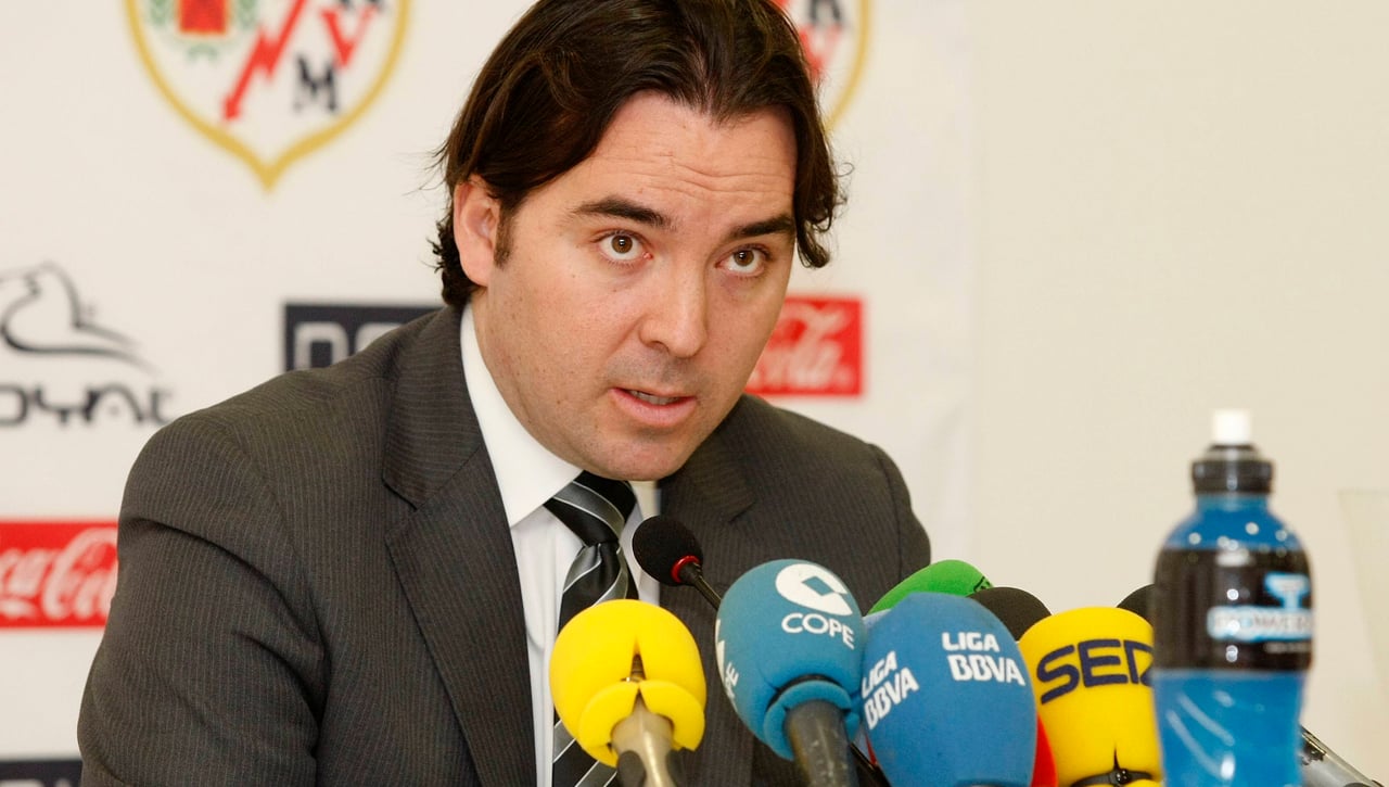 Presa incendia su guerra con Míchel