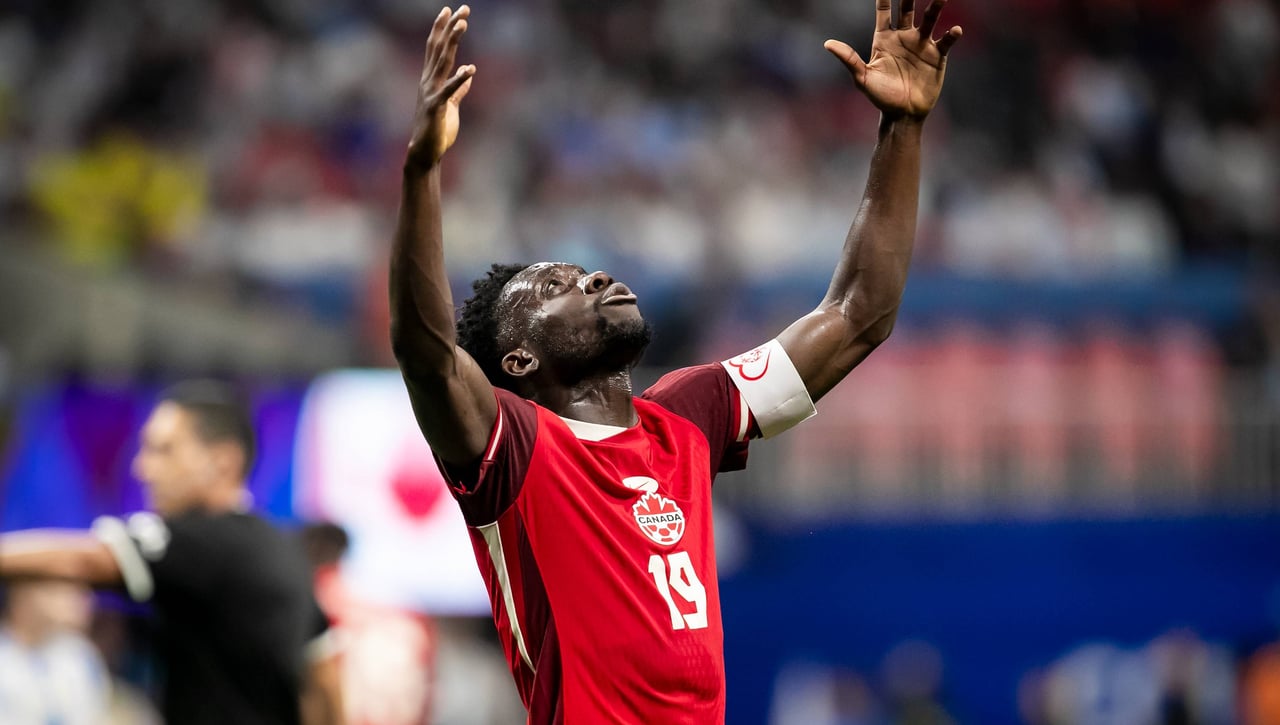 El Real Madrid, atento a Davies 