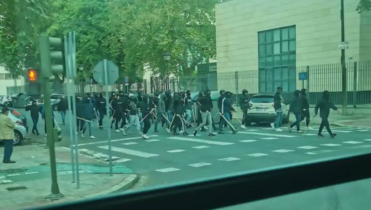 El apaleado en la previa del Betis-Osasuna, presuntamente por Indar Gorri, era... hincha rojillo