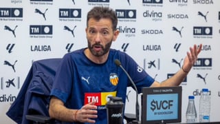 Corberán alza la voz por los horarios del Valencia: "Es difícil de comprender, no descansar mínimo 72 horas no es lo ideal"