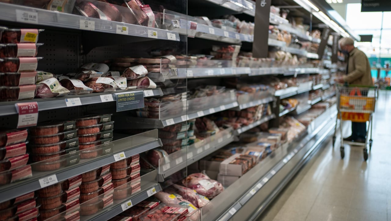 La OCU desvela la trampa de los supermercados para vender carne de baja calidad
