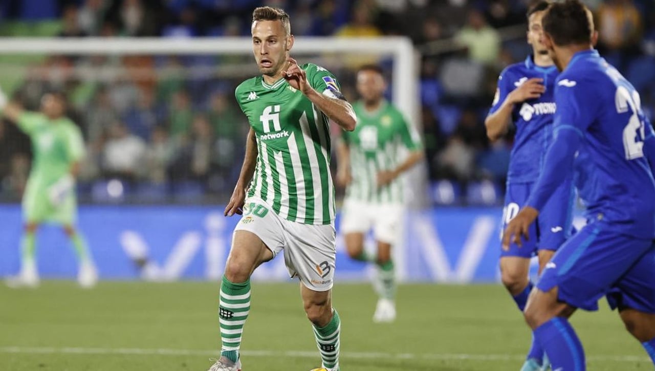 Canales manda un mensaje a Luis Enrique y un dardo a Mateu Lahoz