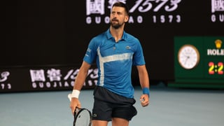 Djokovic vence, convence y se cita con Carlos Alcaraz