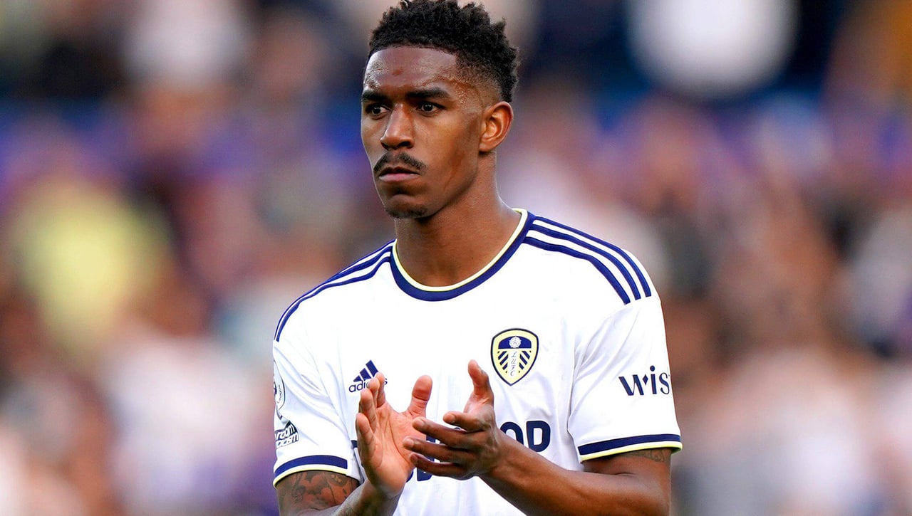 La llamada que falta para que el Betis anuncie a Junior Firpo