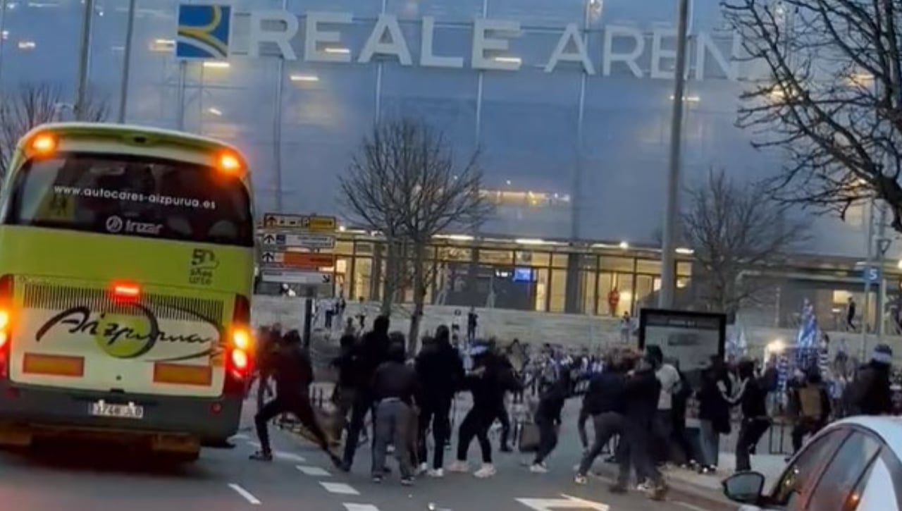 Graves altercados entre los ultras de la Real Sociedad y la Roma