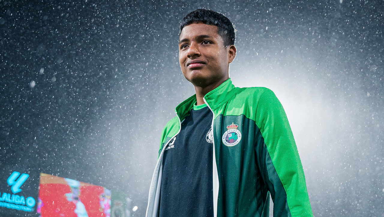 Jeremy Arévalo: subidón y adiós al Racing de Santander en enero