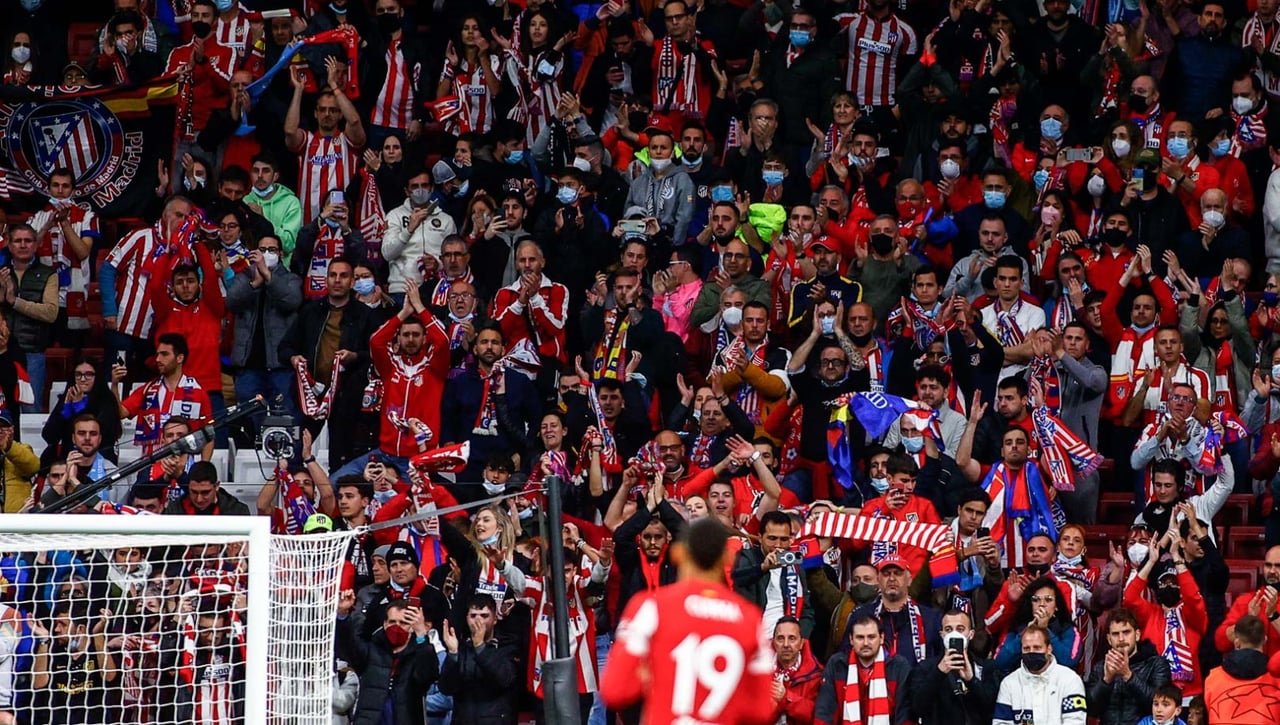 Todos con mascarillas para el derbi y contra Vinicius