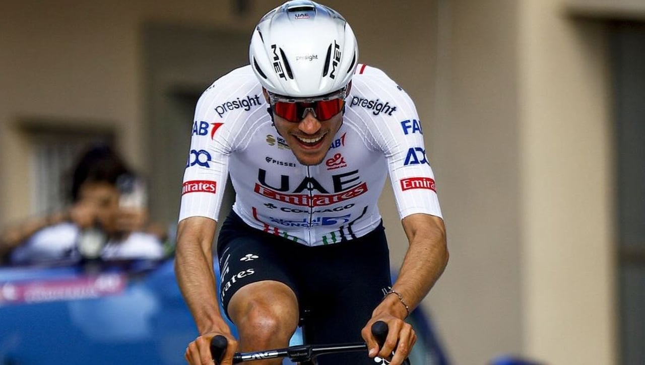 Juan Ayuso se queda corto