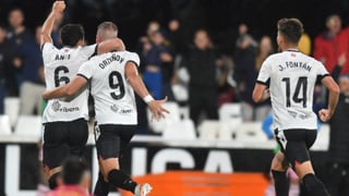 El Cartagena sale del descenso a costa de las ilusiones del Oviedo