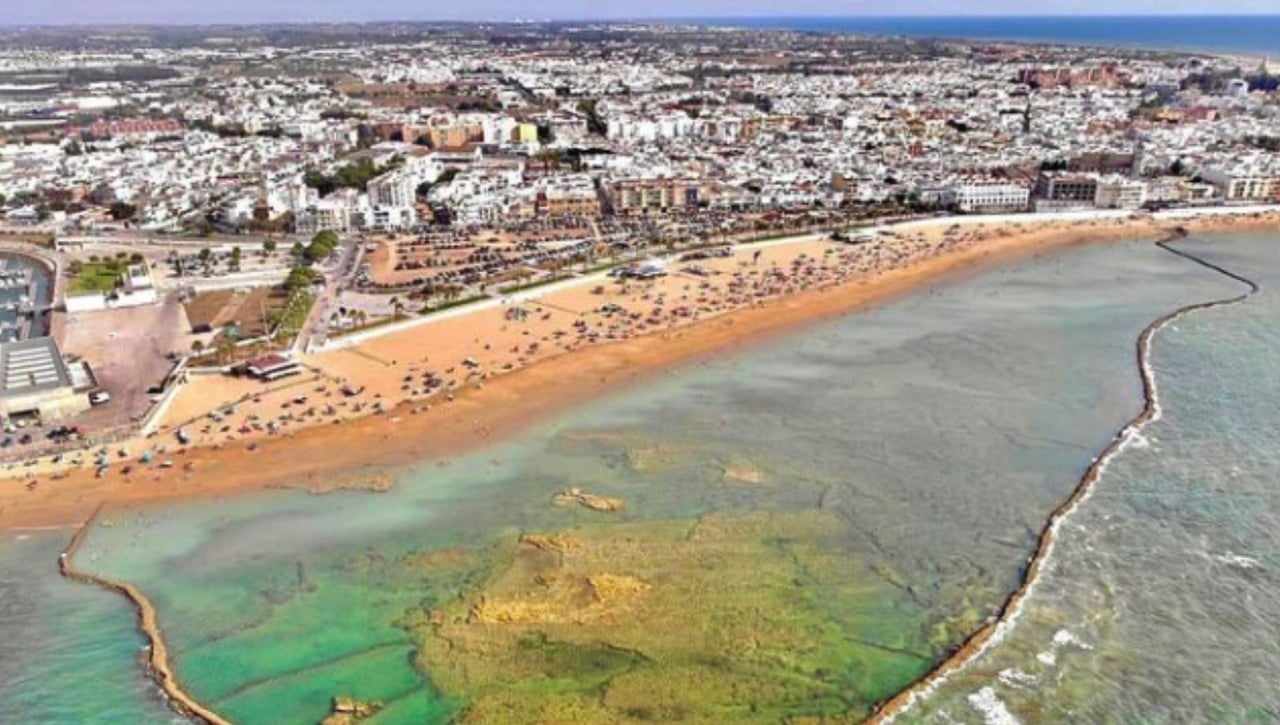 Un tsunami se avecina a Chipiona