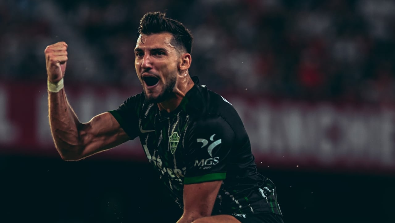 El renacido Rafa Mir se acuerda del Sevilla en su celebración: "Gracias por abrirme la puerta" 