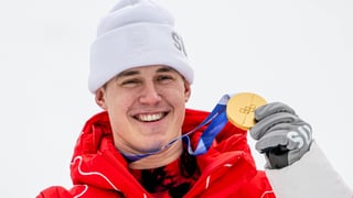 Franjo von Allmen se convierte en el tercer tricampeón de esquí en la historia de los Juegos Olímpicos y deja tocado a Marco Odermatt en Milano Cortina 2026