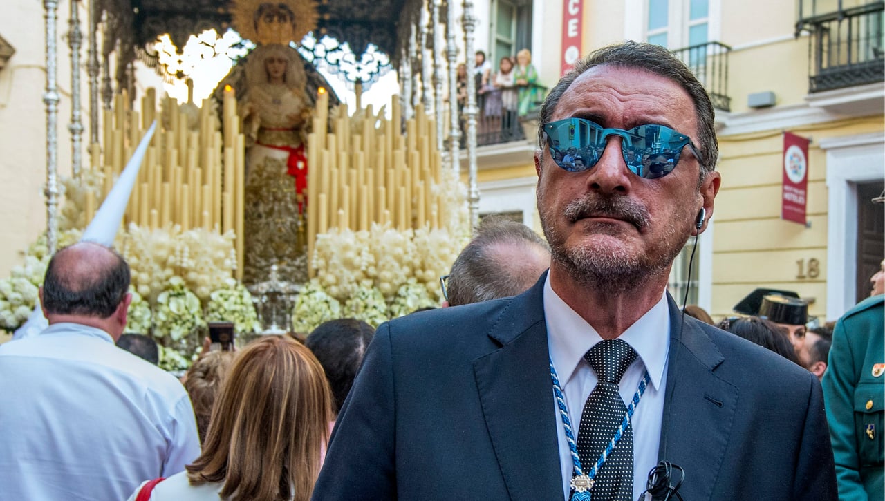 Defraudan a Carlos Herrera