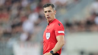 El Real Madrid señala al árbitro antes del partido contra el Betis