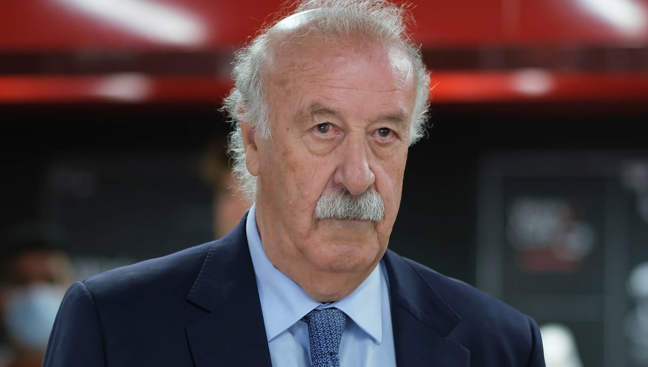 Del Bosque, fuera; Pedro Rocha, dentro