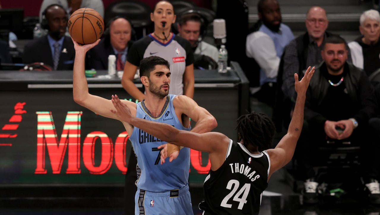 Jordi Fernández le tiene tomada la medida a Santi Aldama