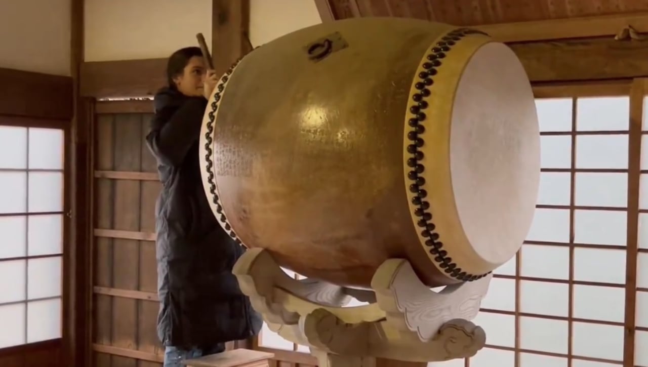 Sorpresa con la reacción de Camela a la versión de 'Cuando zarpa el amor' cantada por Amaia en Japón