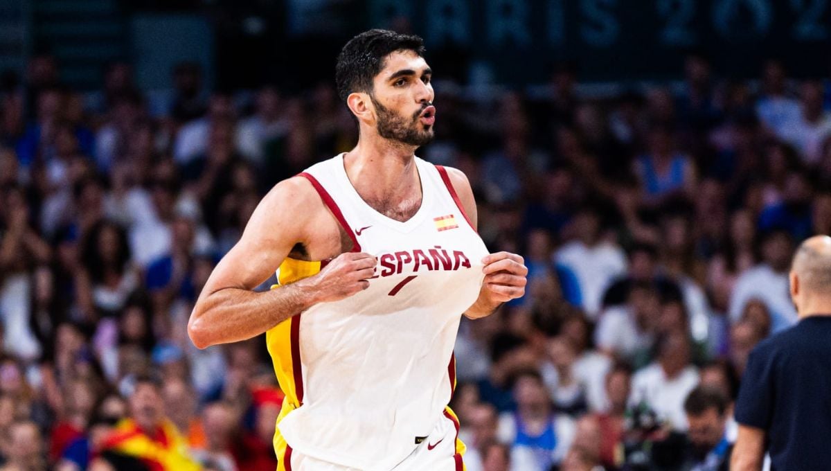 Se ofrece como recambio de Santi Aldama