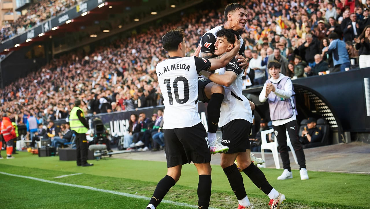 El Valencia prepara nuevas renovaciones para Tárrega y Diego López