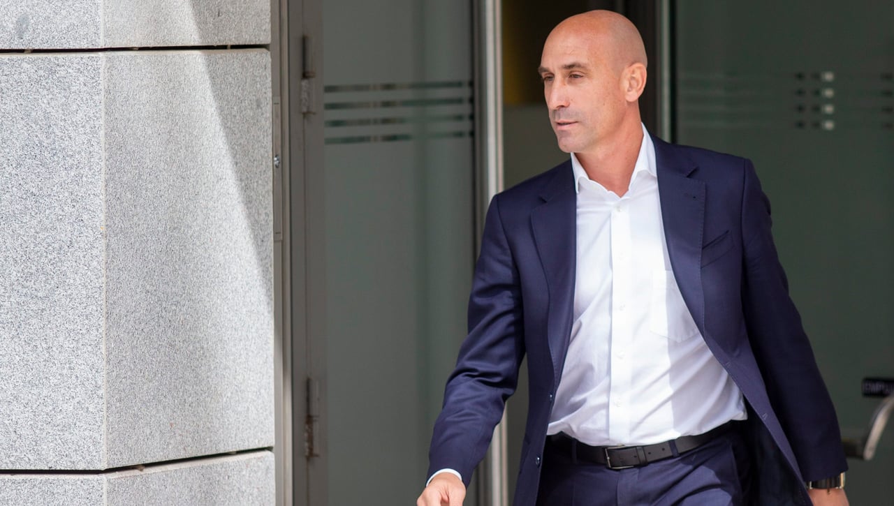 Ya se mueve para ocupar el sillón de Luis Rubiales