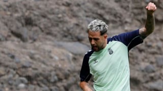 Januzaj se rompe con Las Palmas, se retira en ambulancia y llorando