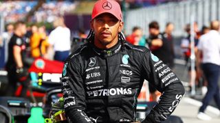 Lewis Hamilton se pronuncia tras su marcha de Mercedes y Toto Wolf le responde