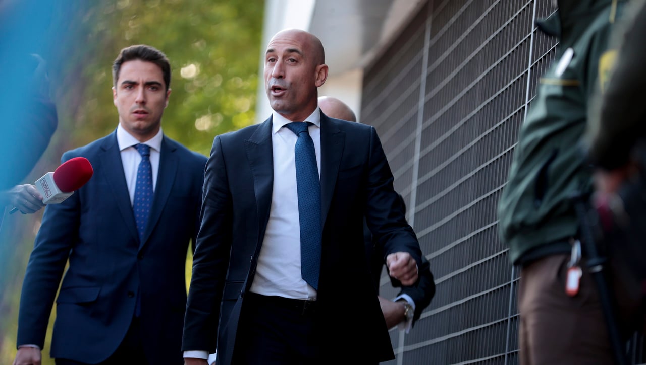 El sospechoso "pago en especies" de Arabia Saudí a Rubiales 