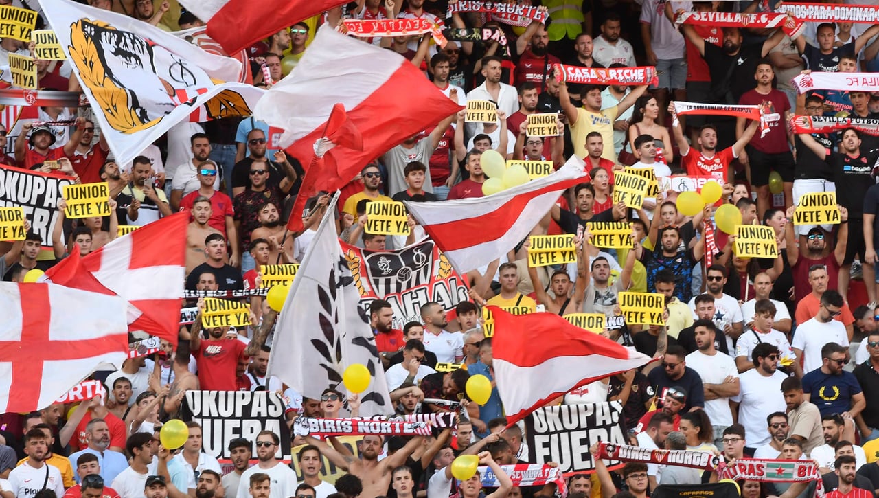 Juntos, aunque sea revueltos