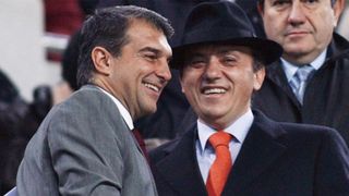 Del Nido: "Si mi afición no entra en el Camp Nou, en el Sánchez-Pizjuán no entra ni una bandera culé"