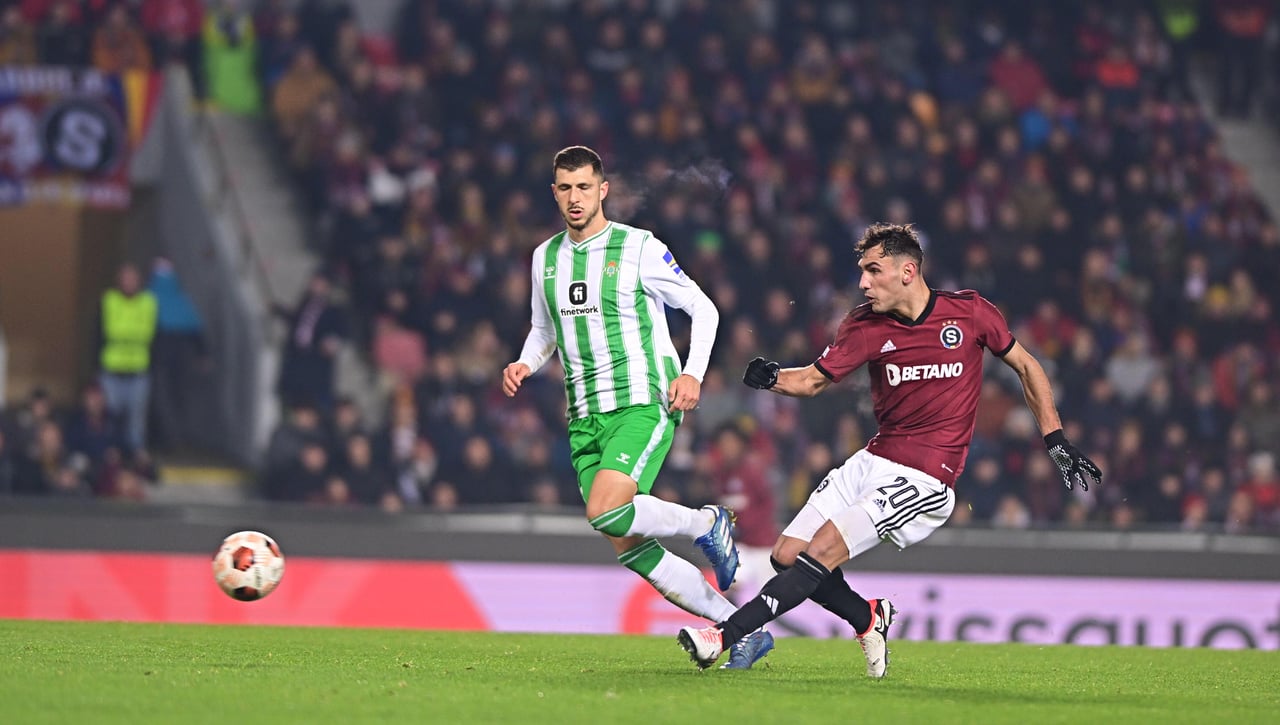 El problemón que se le presenta a Pellegrini a la vuelta de la esquina