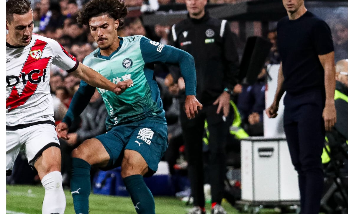 Iñigo Pérez, radiante tras la victoria del Rayo Vallecano: "Muy contento por los jugadores y por la afición"