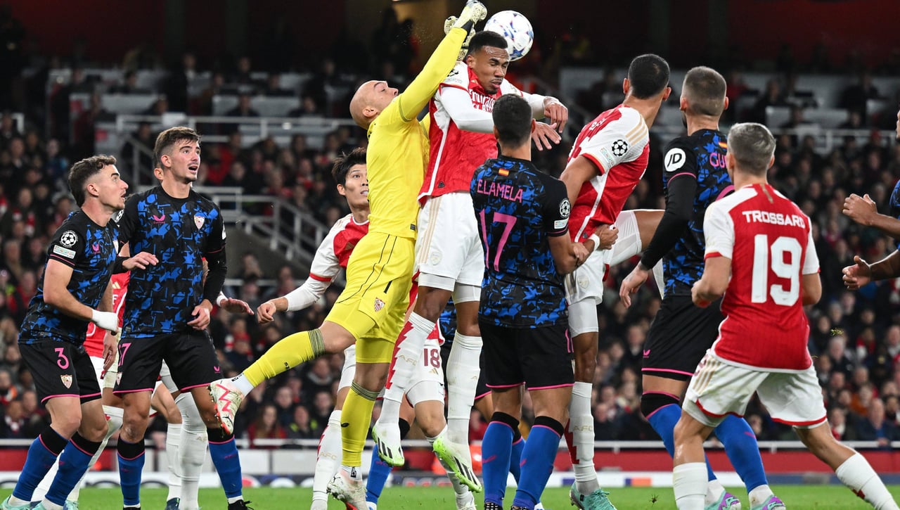 Arsenal - Sevilla: Derrota por incomparecencia que señala a Diego Alonso