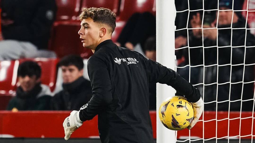 El Granada se asegura a su guardameta de futuro