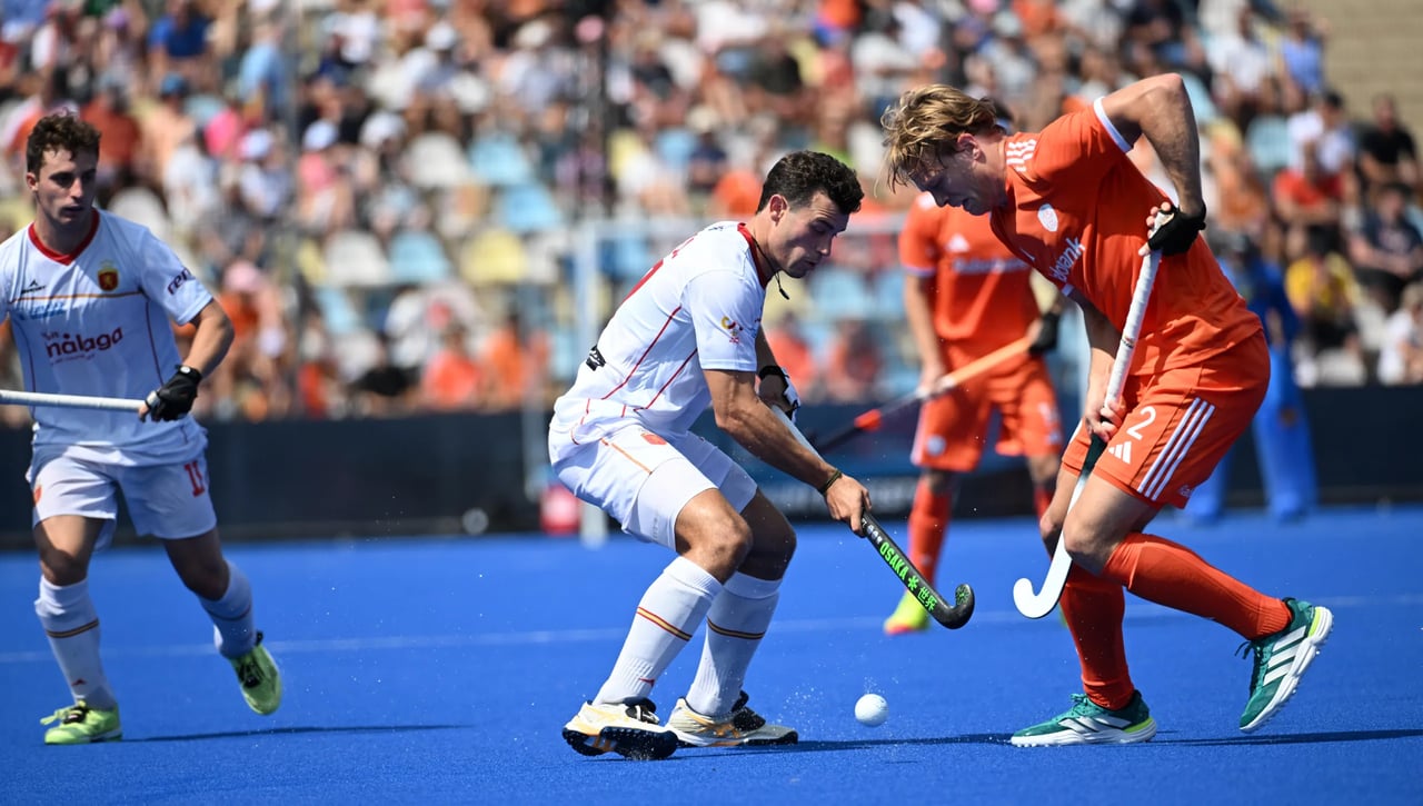 España sufre un duro golpe en el EuroHockey