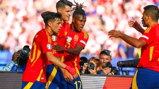 Pedri le abre la puerta a Nico Williams 