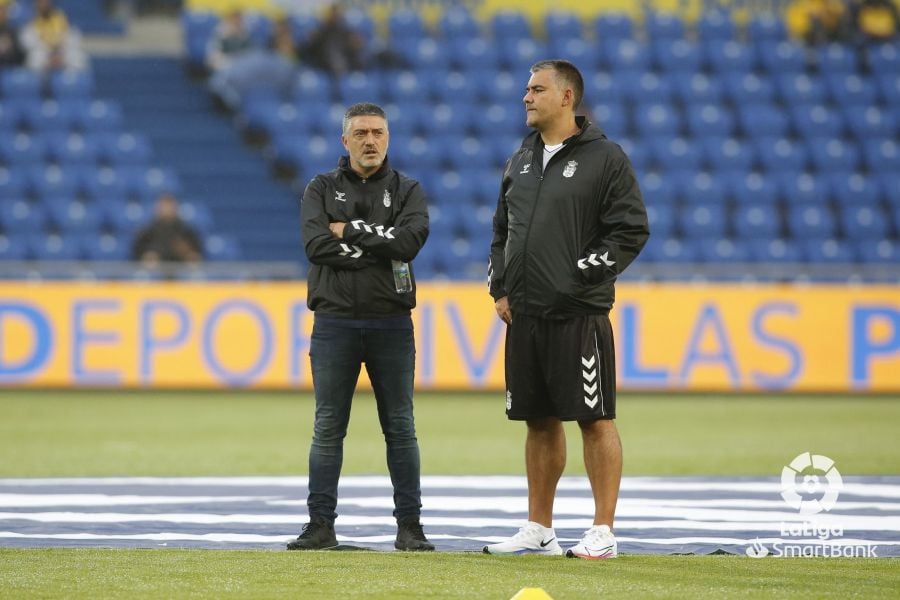 García Pimienta cuenta el secreto para vencer al Granada y alaba el "partidazo" de Jonathan Viera