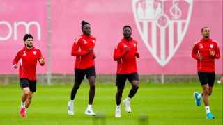 El Sevilla prepara ya el encuentro ante el Alavés con cuatro lesionados y otros cuatro apercibidos de sanción 